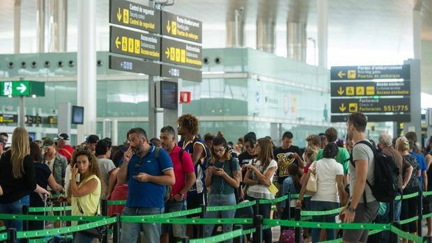Imagen del Aeropuerto de Barcelona-El Prat durante la huelga de vigilantes en 2017