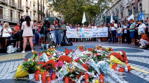 Imagen del homenaje a las víctimas del 17-A el año pasado
