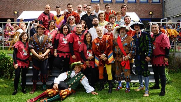 Representantes del Ayuntamiento de Torrijos y de la sociación belga de los actos celebrados este mes