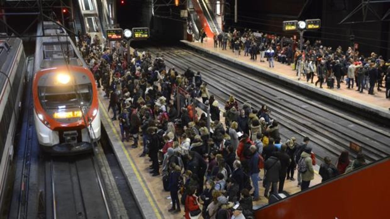 Los trenes de Cercanías vuelven a circular entre Atocha Renfe y ...