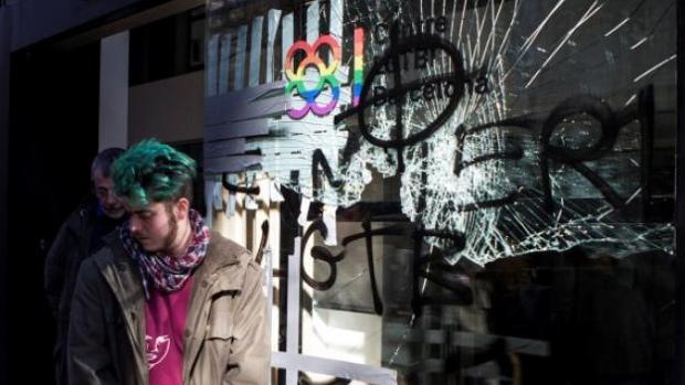Dos agresiones homófobas en Barcelona, una con gas pimienta: «Me quema la cara, los ojos y todo»