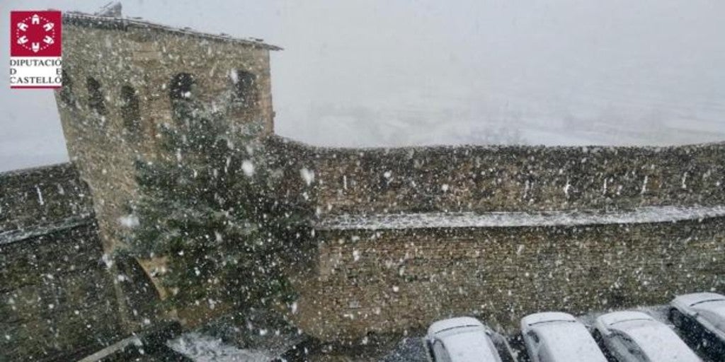 Vídeo la nieve vuelve al norte de la Comunidad Valenciana Vídeo la nieve vuelve al norte de la Comunidad Valenciana