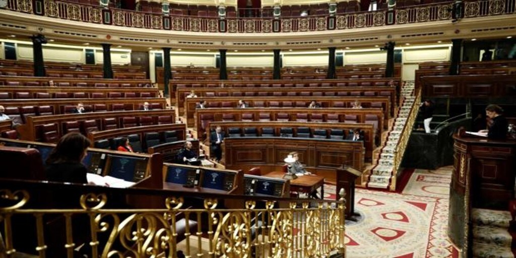 Aplausos En El Congreso Para Homenajear A Los Sanitarios Que Luchan ...