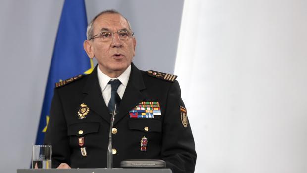 José Ángel González, en rueda de prensa en La Moncloa