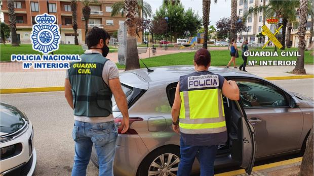 Imagen de la operación realizada por la Guardia Civil y la Policía Nacional en Valencia y Alicante