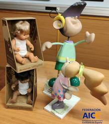 The Fallas doll from AICE, also with an implant, next to the doll