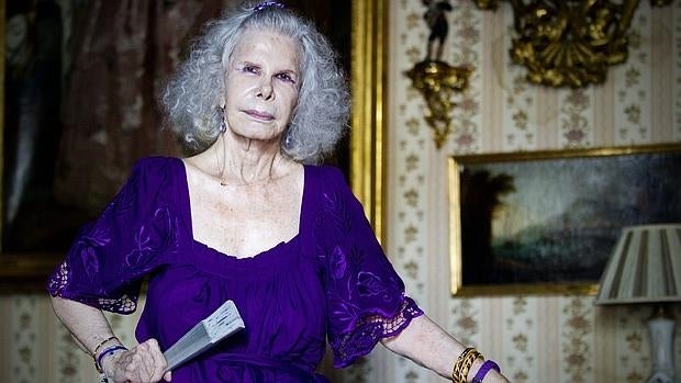 La duquesa de Alba en su casa de Sevilla, en junio de 2012