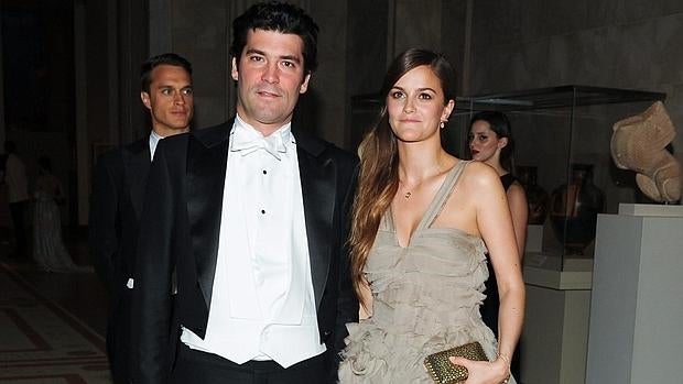 Los novios Alejandro Santo Domingo y Lady Charlotte Wellesley