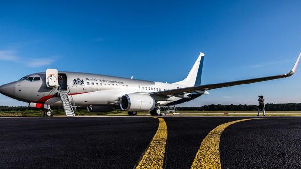 90 millones ha costado el nuevo Boing 737 Business Jet, equipado con sillones d epiel y pantallas planas