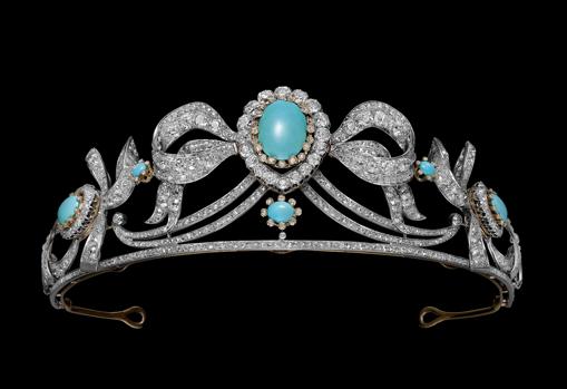 Tiara de platino, diamantes y turquesas, propiedad de los duques de Montellano