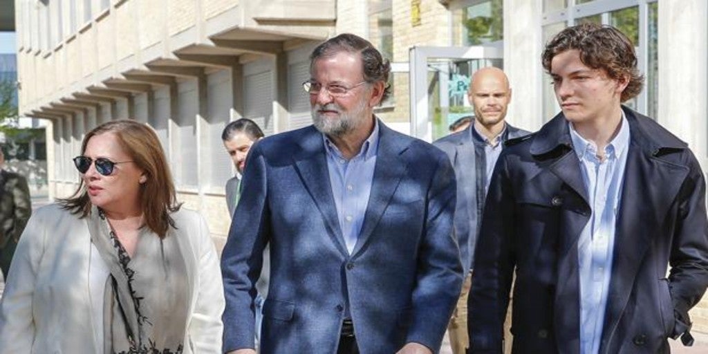 Mariano Rajoy Jr., discreto, buen estudiante y apasionado de la vela