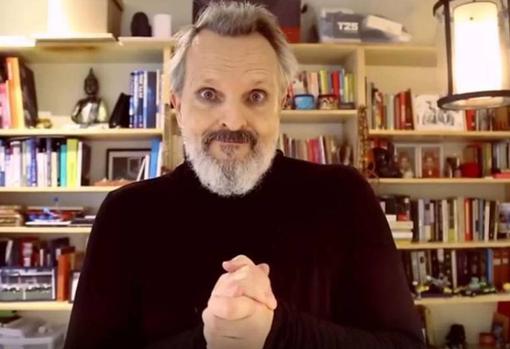 Fotograma de uno de los vídeos que compartió el artista antes de dejar las redes sociales