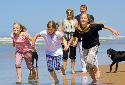 Princess Amalia with her family in summer 2015
