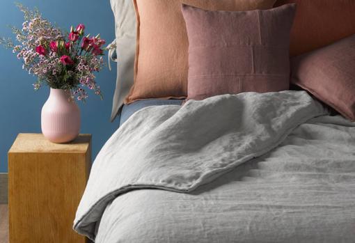 Hemp bedding.