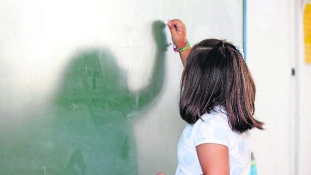 Sara, de 10 años, y Samuel, de 9, son dos niños de altas capacidades