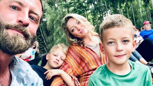 La familia al completo en una imagen poco antes de que el pequeño Wiley, a la derecha, falleciera