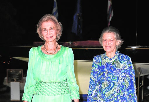Doña Sofía y su hermanao, Irene de Grecia