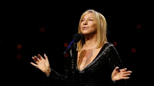 ¿Cuánto mide Barbra Streisand? BRABRA-101001-k99C--620x349@abc