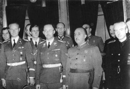 El general Franco junto al dirigente nazi Heinrich Himmler, durante su visita a Madrid (1940).