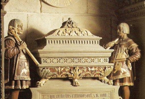 Urna sepulcral que contiene los restos Alfonso X el Sabio, rey de Castilla y León