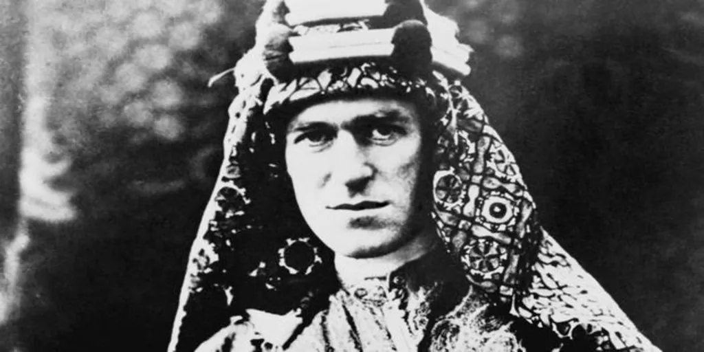 The absurd death after a sad agony of Lawrence of Arabia, the forgotten ...