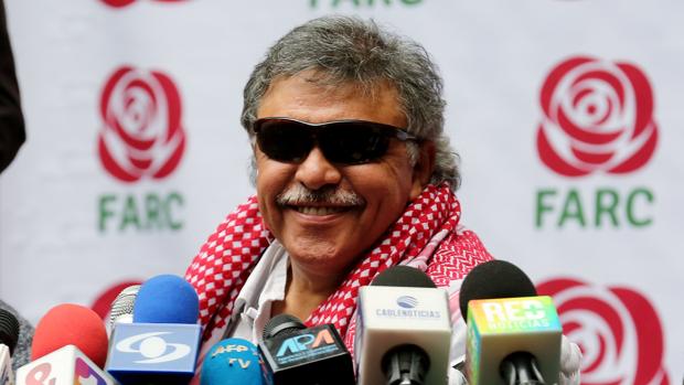 Jesús Santrich, en una rueda de prensa del partido político FARC