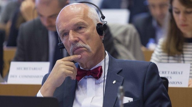 El eurodiputado Janusz Korwin-Mikke