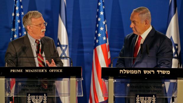El asesor de seguridad nacional de Estados Unidos, John Bolton y el primer ministro israelí, Benjamin Netanyahu, en Jerusalén