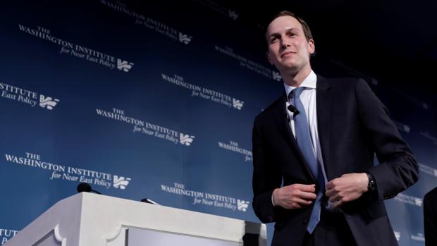 Kushner se dispone a tomar la palabra en el simposio de Washington