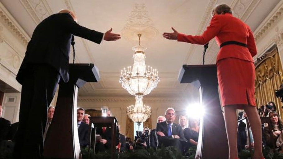May considera «completamente inaceptables» las palabras de Trump sobre las congresistas demócratas