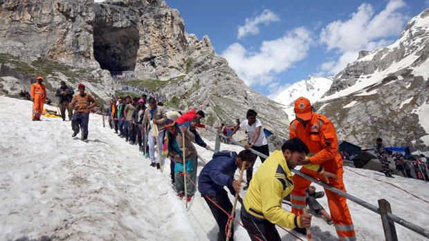 El 99% de los turistas de la Cachemira india la abandonan
