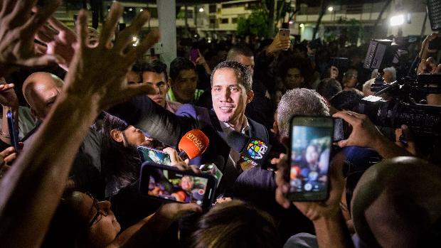 Cabello dice que tío de Guaidó fue detenido por trasladar explosivos en avión