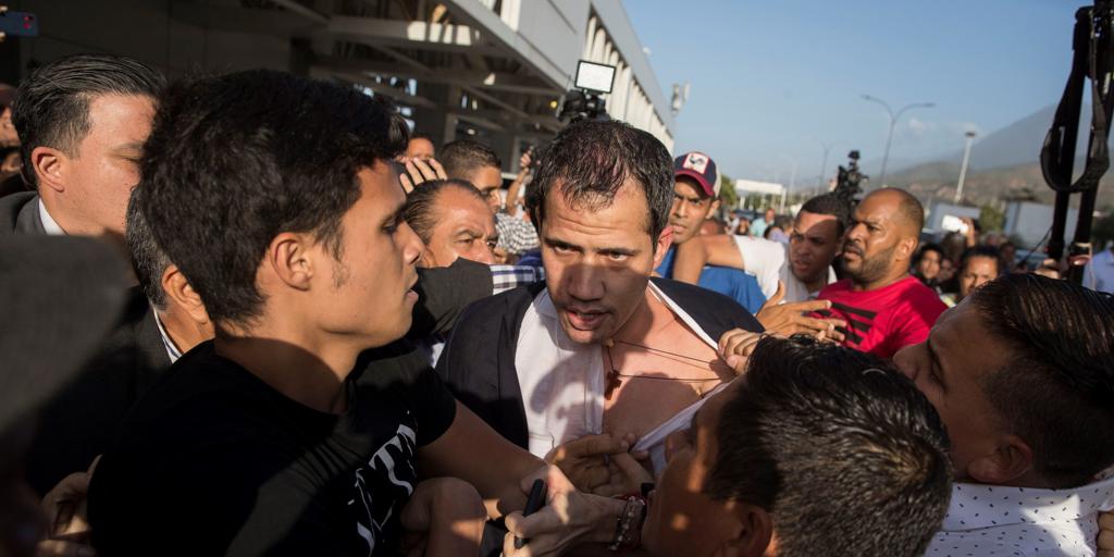 El régimen de Maduro ordena allanar la vivienda del tío de Juan Guaidó