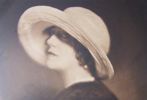 Katherina Schmidt, más conocida como «Kitty»