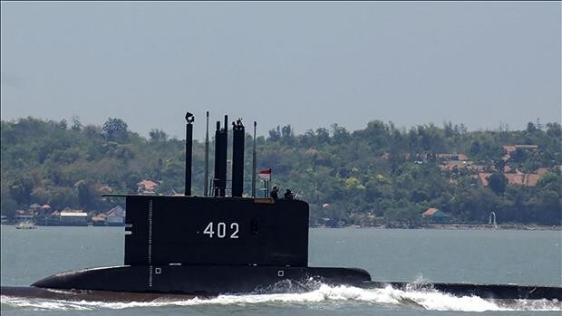 Desapareció un submarino en Indonesia con 53 personas Submarino-indonesia-perdido-dos-kLgE--620x349@abc