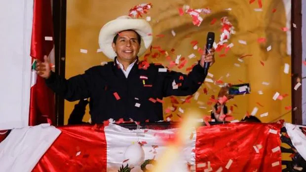 Pedro Castillo gana en Perú a la espera del recuento de 200.000 votos  impugnados
