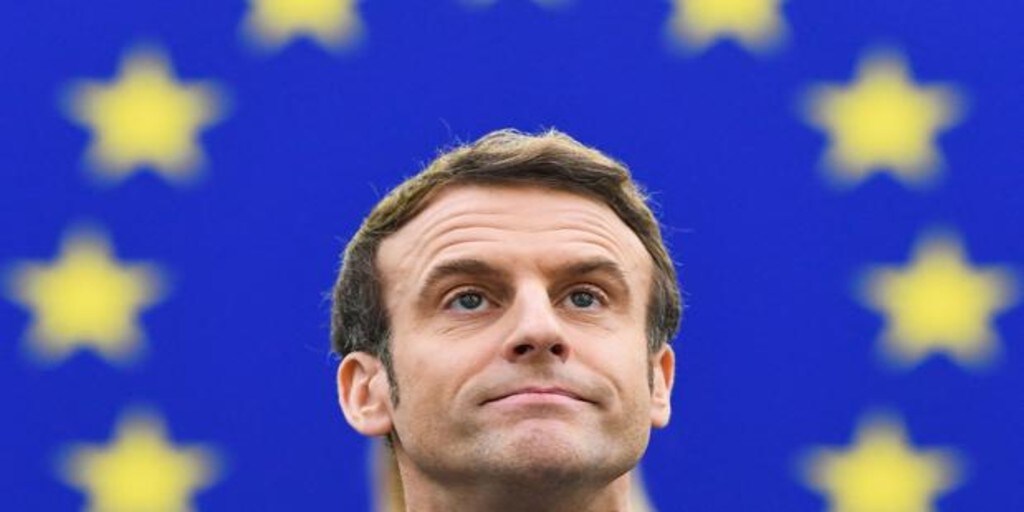 Macron proposes that Europe offer Russia a global security pact