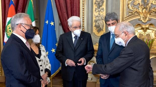 Mattarella reelegido presidente de Italia, aunque durante meses rechazó continuar en el Quirinal