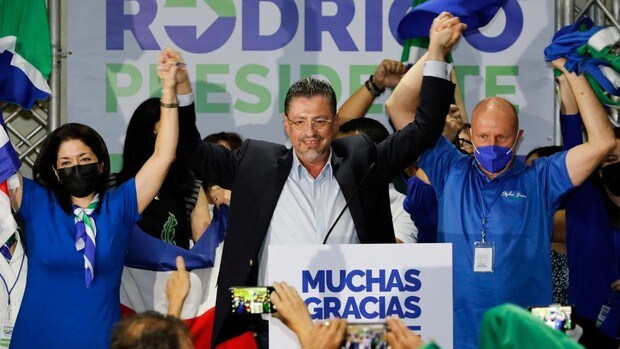 Costa Rica elegirá en segunda vuelta entre dos centristas