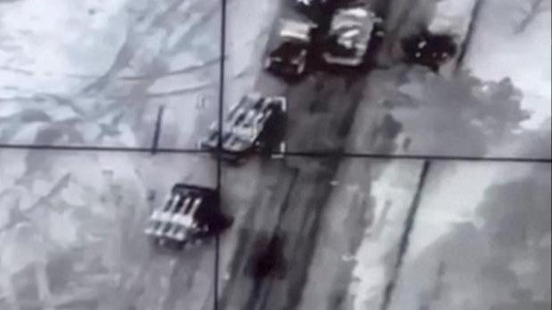 El momento en el que un dron ucraniano destruye un lanzamisiles ruso