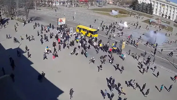 Ucrania denuncia que las tropas rusas han reprimido de manera violenta una manifestación en Jersón
