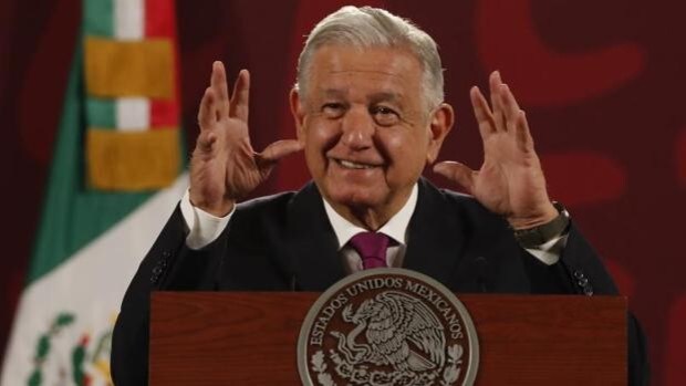 López Obrador propone transformar el INE y recortar el número de diputados en una nueva reforma electoral