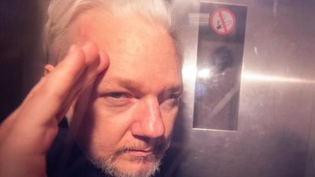 Reino Unido aprueba la extradición de Julian Assange, el fundador de WikiLeaks, a EE.UU.