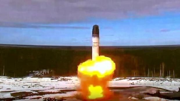 Putin amenaza con 'Sarmat', su misil nuclear más moderno