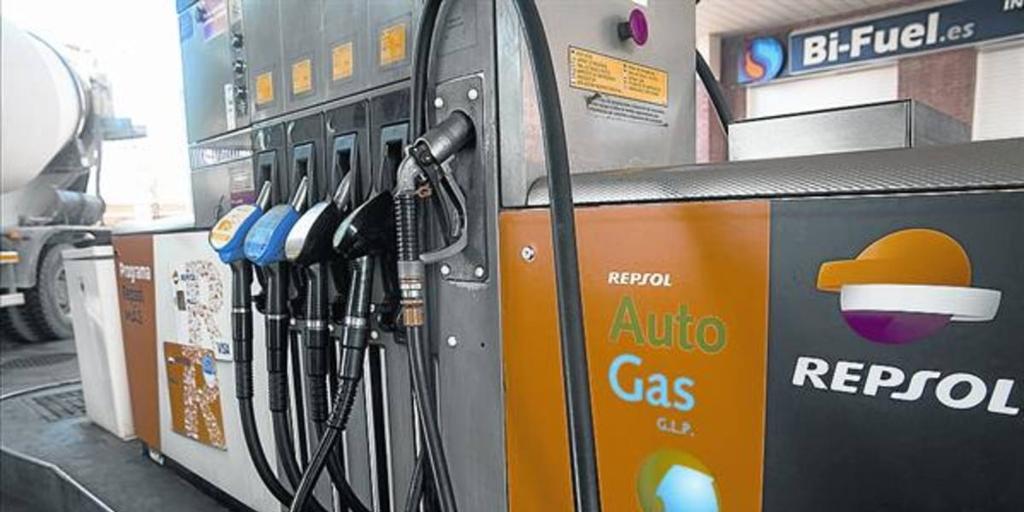Casi 3.000 vehículos de gasolina se han convertido a gas en el primer semestre de 2018
