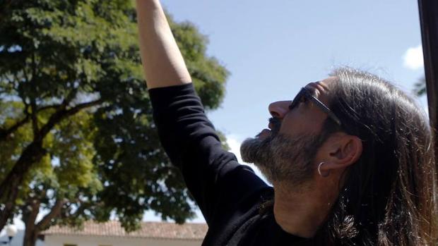 Carlos Magadalena: «¿Cómo podemos llamarnos desarrollados si dañamos lo que nos da alimento, medicina y oxígeno?»