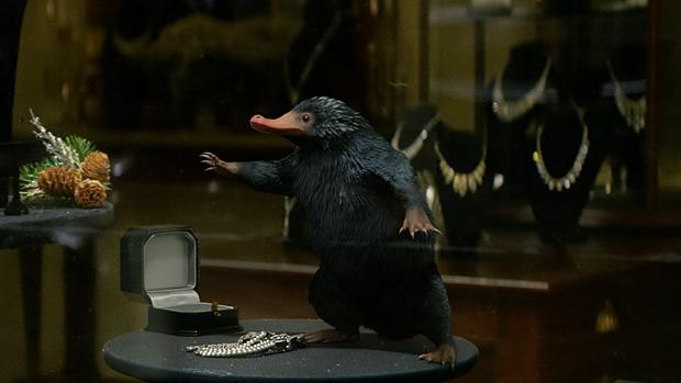 Niffler (Escarbato en español), uno de los «animales» más carismáticos de la película