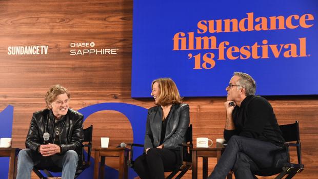 Robert Redford (i) director y fundador del Festival de Sundance