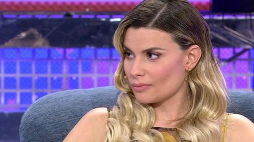 María Lapiedra, sometiéndose al polígrafo de «Sábado Deluxe»