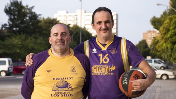 Ray Torres, con Paco, jugador del Aderes